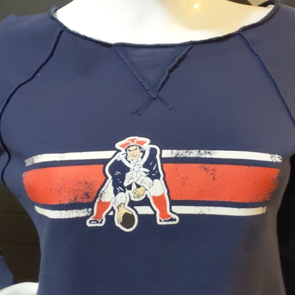 New England Patriots Sweatshirt - Picture 4 of 6